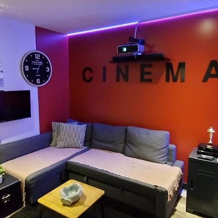 Appartement Cinema Video-Projecteur Et Garage Honfleur Luaran gambar
